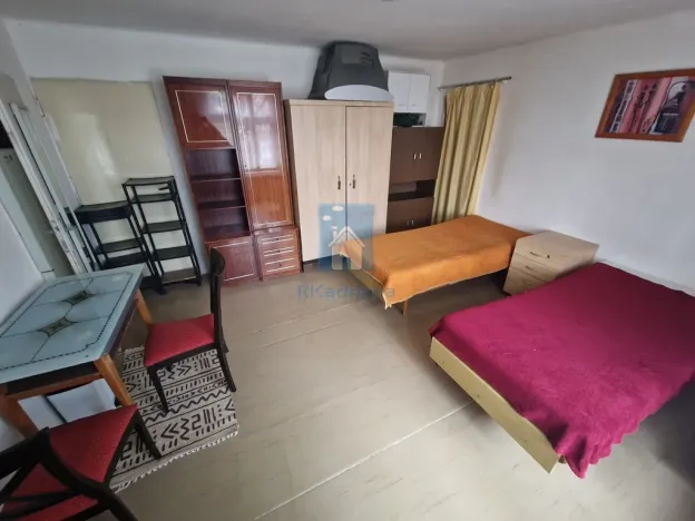 Pronájem atypického bytu, Plzeň, Jarní, 20 m2