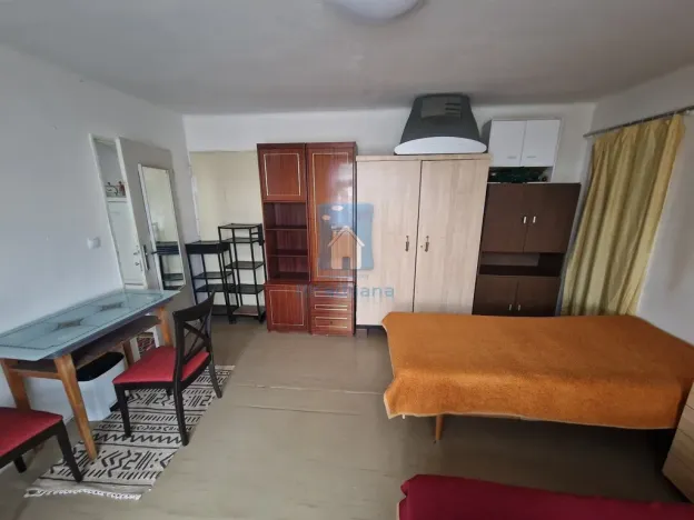 Pronájem atypického bytu, Plzeň, Jarní, 20 m2