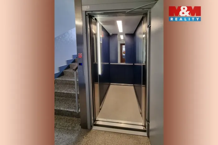 Pronájem bytu 2+1, Karlovy Vary - Stará Role, Fibichova, 54 m2