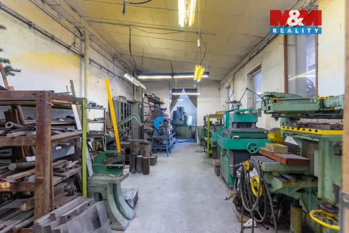 Prodej výrobních prostor, Bedihošť, Komenského, 180 m2