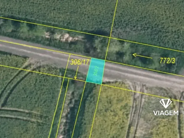 Prodej podílu pole, Dobrovice, 2305 m2