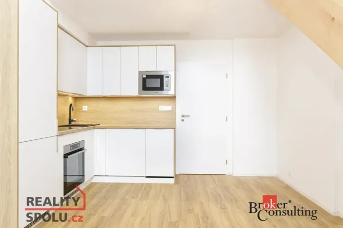 Pronájem bytu 2+kk, Opava, 37 m2