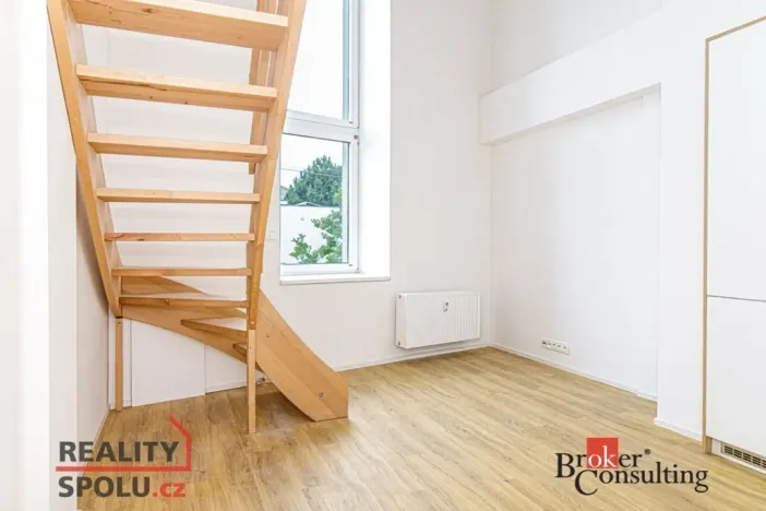 Pronájem bytu 2+kk, Opava, 37 m2