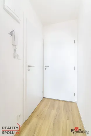 Pronájem bytu 2+kk, Opava, 37 m2