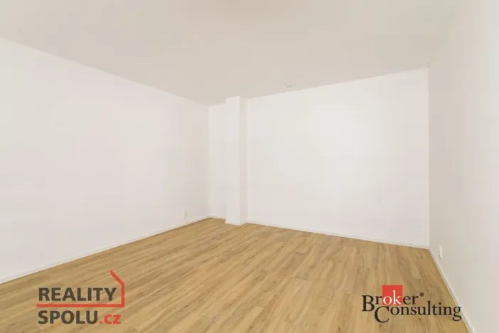 Pronájem bytu 2+kk, Opava, 37 m2