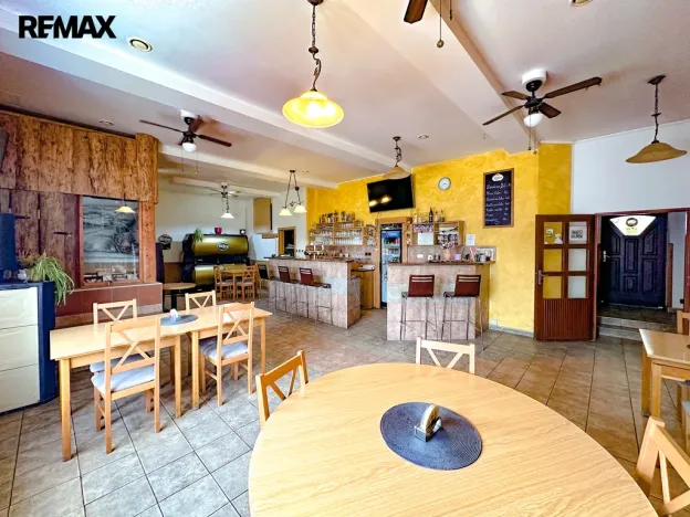 Prodej ubytování, Velké Pavlovice, Dlouhá, 500 m2