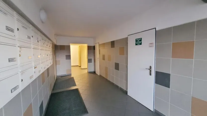 Pronájem bytu 2+kk, Praha - Hostivař, Kozmíkova, 46 m2