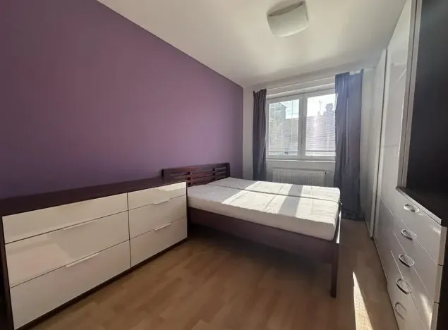 Pronájem bytu 2+kk, Praha - Řeporyje, Dělená, 57 m2