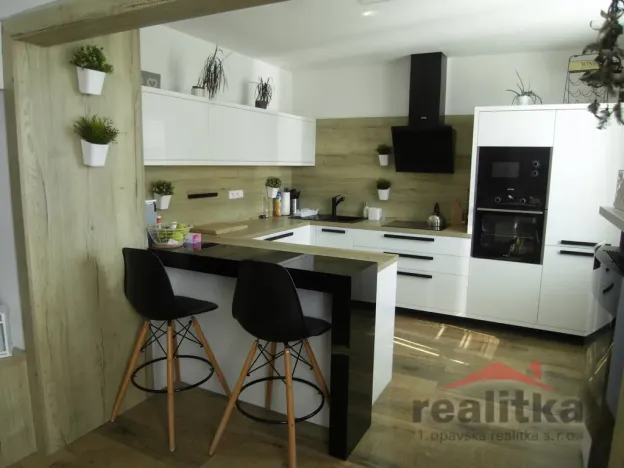 Pronájem bytu 3+kk, Opava - Město, Kolářská, 79 m2