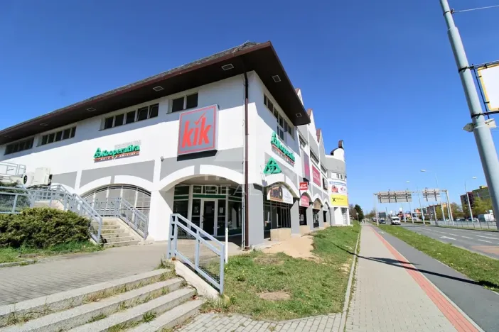 Pronájem obchodního prostoru, Plzeň, Gerská, 98 m2
