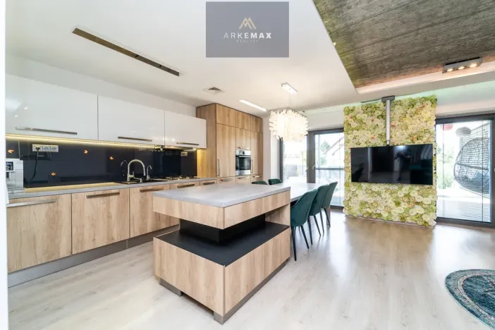 Prodej rodinného domu, Žabeň, 410 m2