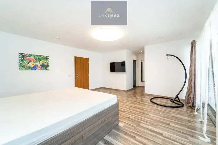 Prodej rodinného domu, Žabeň, 410 m2