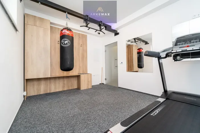 Prodej rodinného domu, Žabeň, 410 m2