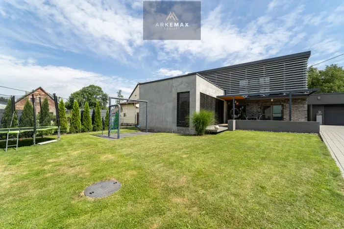 Prodej rodinného domu, Žabeň, 410 m2