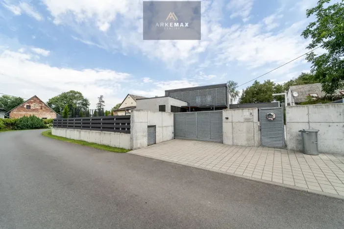 Prodej rodinného domu, Žabeň, 410 m2