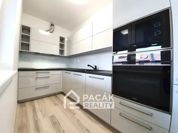 Pronájem bytu 2+kk, Olomouc, Matěje z Janova, 60 m2