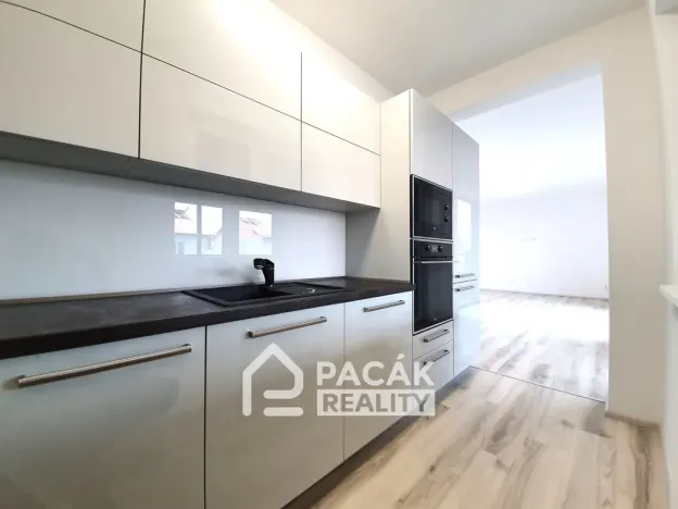 Pronájem bytu 2+kk, Olomouc, Matěje z Janova, 60 m2