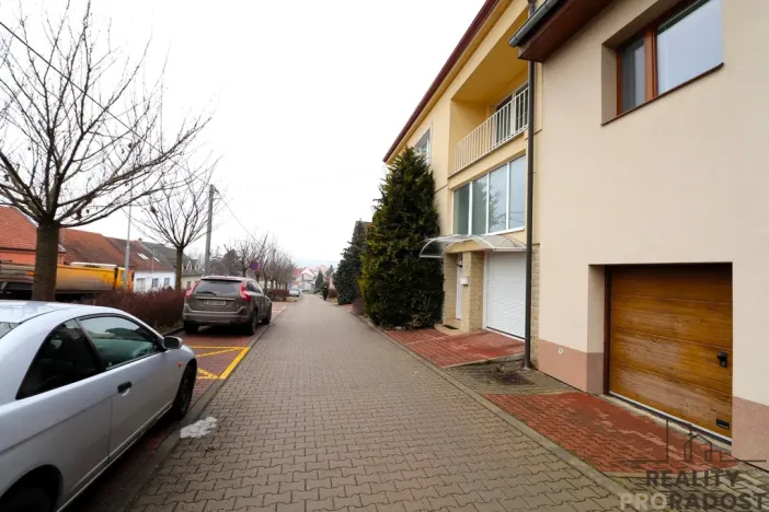 Pronájem bytu 1+kk, Želešice, 24. dubna, 77 m2