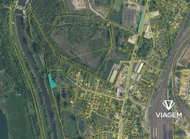 Prodej komerčního pozemku, Ostrava, 2432 m2