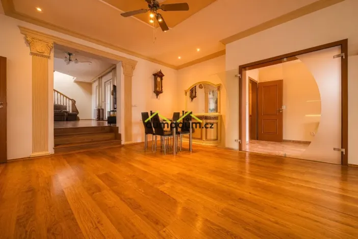 Prodej rodinného domu, Praha, Gallašova, 450 m2