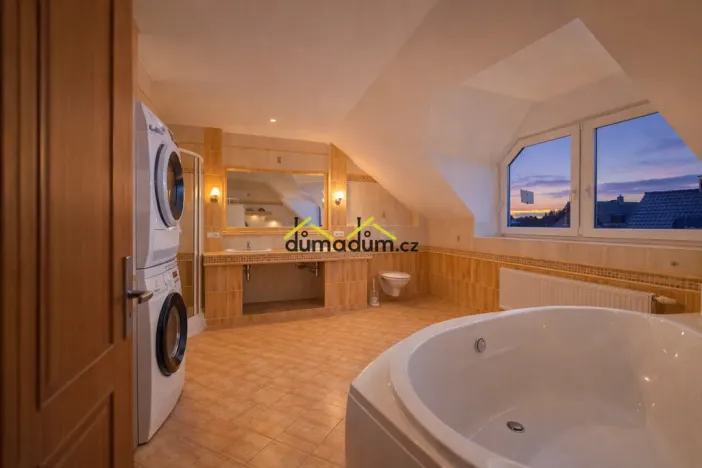 Prodej rodinného domu, Praha, Gallašova, 450 m2