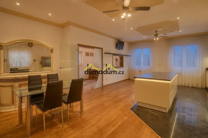 Prodej rodinného domu, Praha, Gallašova, 450 m2