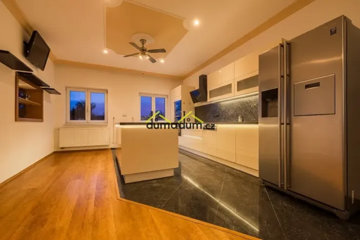 Prodej rodinného domu, Praha, Gallašova, 450 m2