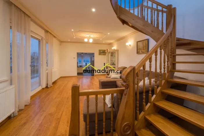 Prodej rodinného domu, Praha, Gallašova, 450 m2