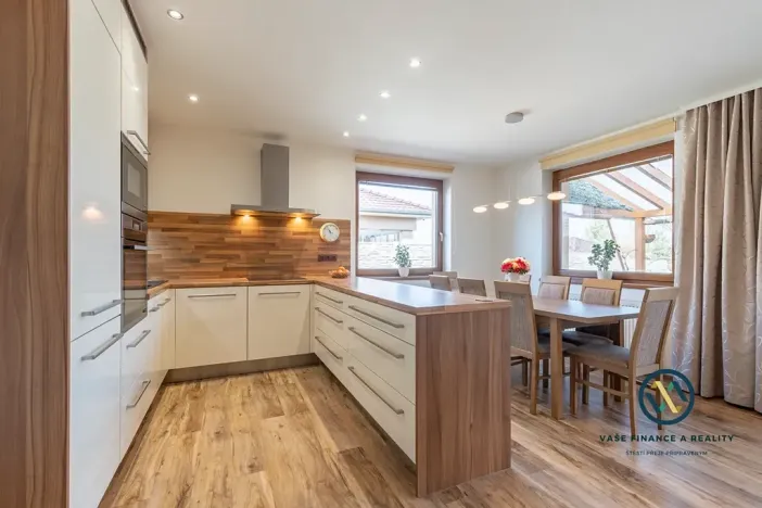 Prodej rodinného domu, Starovičky, 162 m2