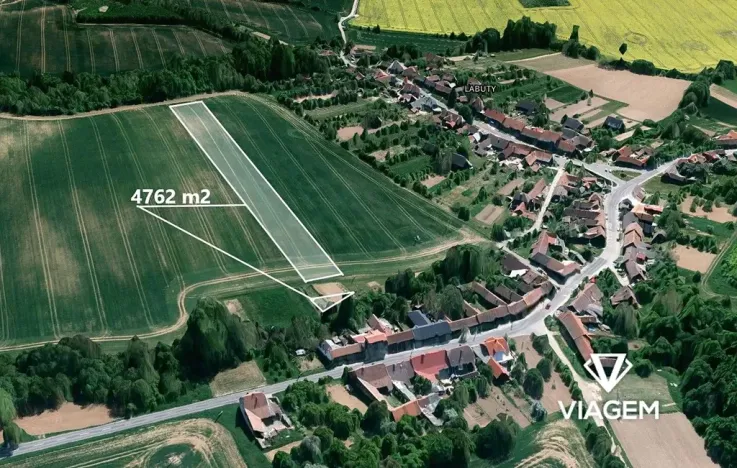 Prodej podílu pole, Labuty, 2579 m2