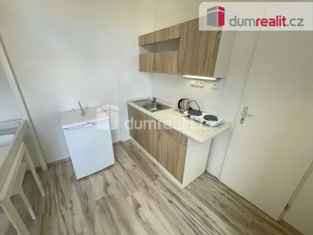 Pronájem bytu 1+kk, Praha - Smíchov, Svornosti, 25 m2