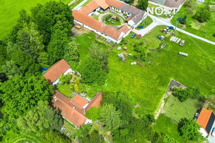 Prodej pozemku pro bydlení, Hrachoviště, 2949 m2