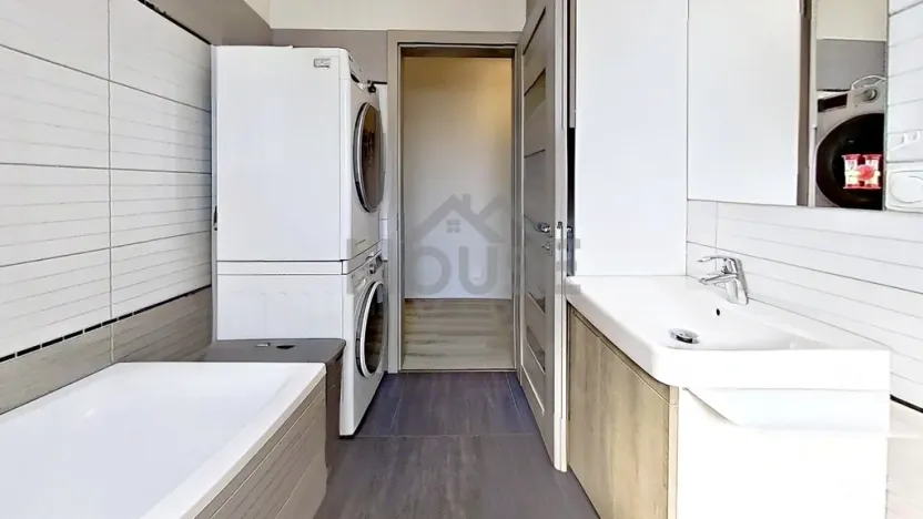 Prodej bytu 3+kk, Polerady, 85 m2