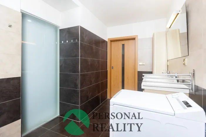 Prodej bytu 2+kk, Pardubice, Sladkovského, 58 m2