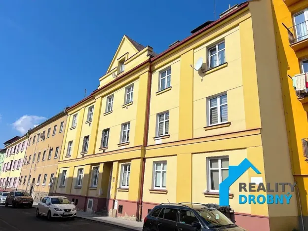 Pronájem bytu 1+1, Děčín, Škroupova, 44 m2