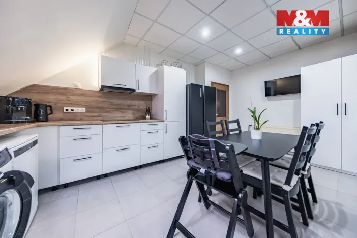 Prodej výrobních prostor, Droužkovice, Rudé armády, 486 m2