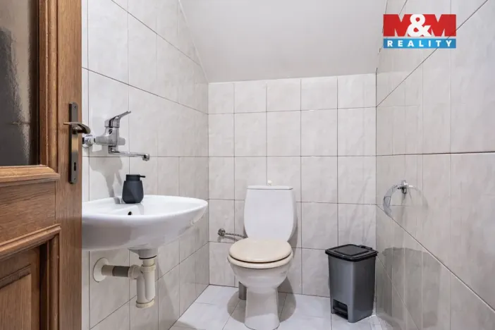 Prodej výrobních prostor, Droužkovice, Rudé armády, 486 m2