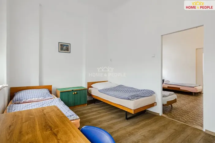 Prodej restaurace, Karlovy Vary, Merklínská, 700 m2