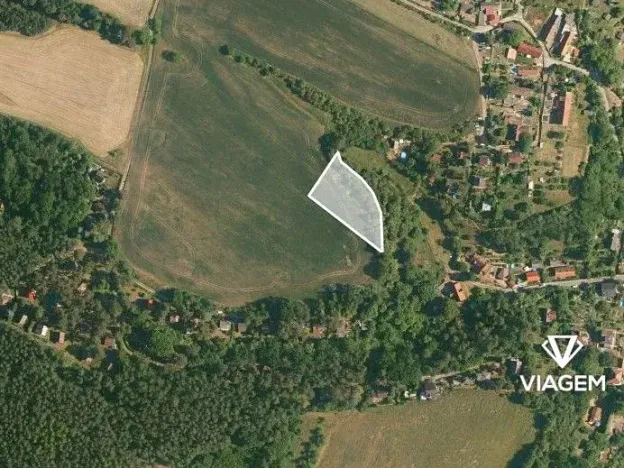 Prodej podílu pole, Želízy, 6642 m2