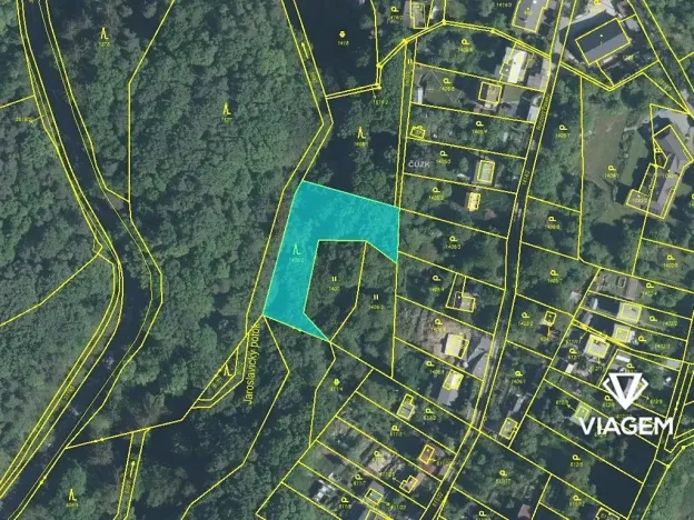 Prodej podílu zahrady, Zlín, 2386 m2