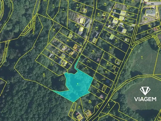 Prodej podílu zahrady, Zlín, 2386 m2