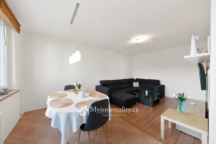 Prodej bytu 4+1, Práče, 87 m2