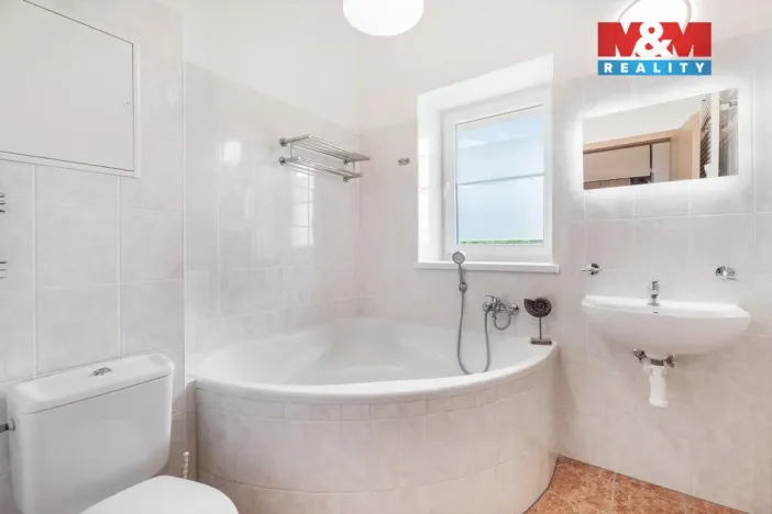 Pronájem bytu 2+kk, Liberec - Liberec VI-Rochlice, Nádvorní, 45 m2