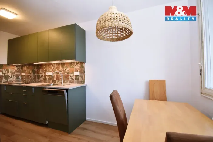 Pronájem bytu 3+1, Praha - Troja, Pomořanská, 73 m2