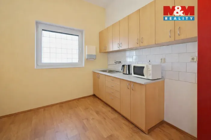 Pronájem obchodního prostoru, Havlíčkův Brod, Havířská, 2200 m2