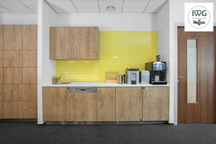 Pronájem kanceláře, Praha - Ruzyně, Aviatická, 50 m2