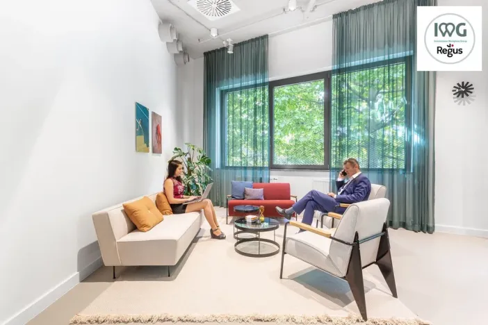 Pronájem komerční, Praha - Karlín, Rohanské nábřeží, 5 m2