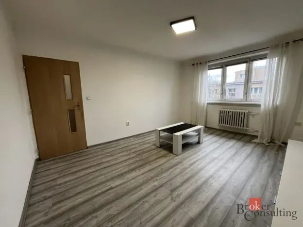 Pronájem bytu 2+1, Ostrava - Mariánské Hory, Mojmírovců, 52 m2