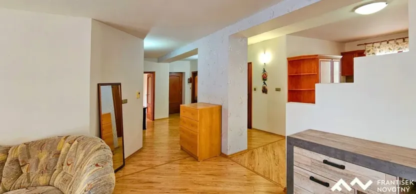 Prodej bytu 4+kk, Blatnice pod Svatým Antonínkem, 135 m2