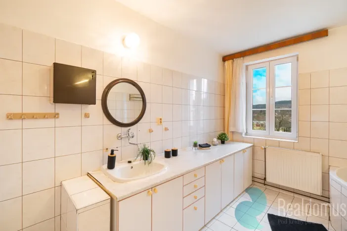 Prodej rodinného domu, Český Krumlov, Hřbitovní, 270 m2